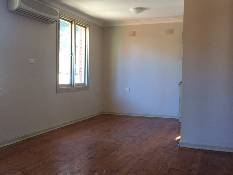 13 Roebuck Crescent, Willmot NSW 2770