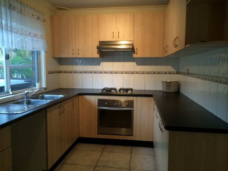 6 Ree Place, St Clair NSW 2759