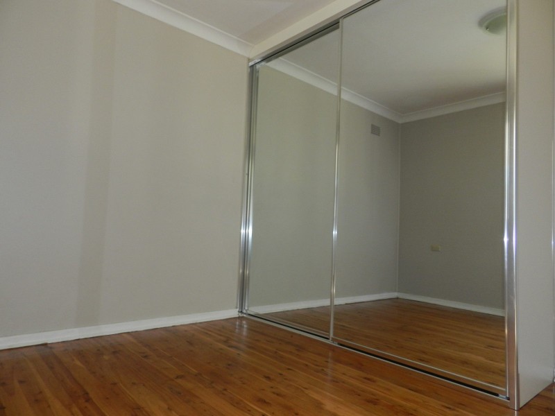 27 Manila Road, Lethbridge Park NSW 2770