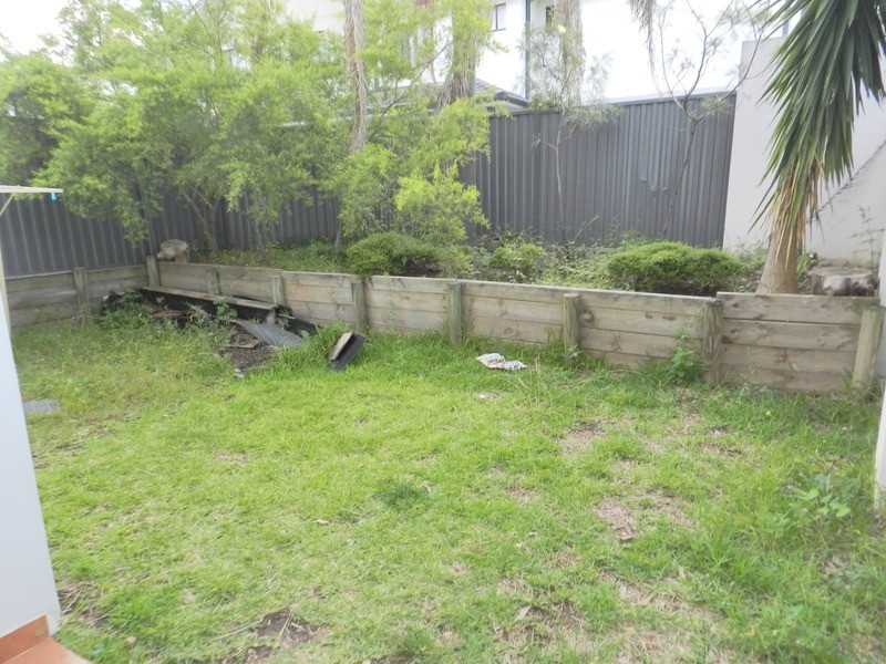 2/33 Blenheim Avenue, Rooty Hill NSW 2766