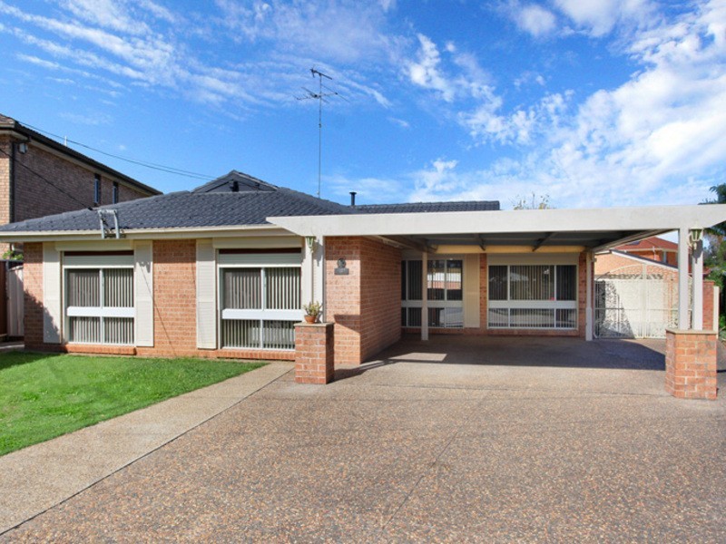 9 Alchin Street, Dharruk NSW 2770