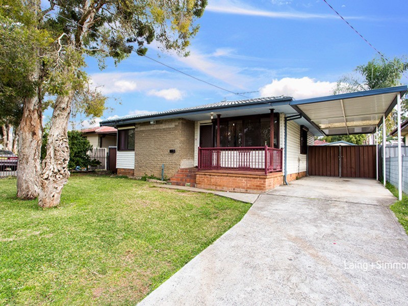 28 Manila Road, Lethbridge Park NSW 2770