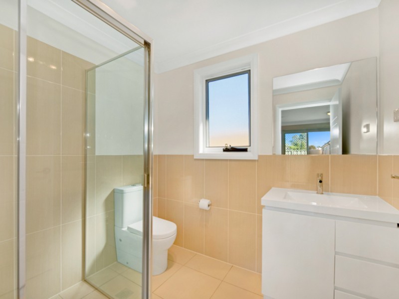 3 & 3A  Standish Ave, Oakhurst NSW 2761