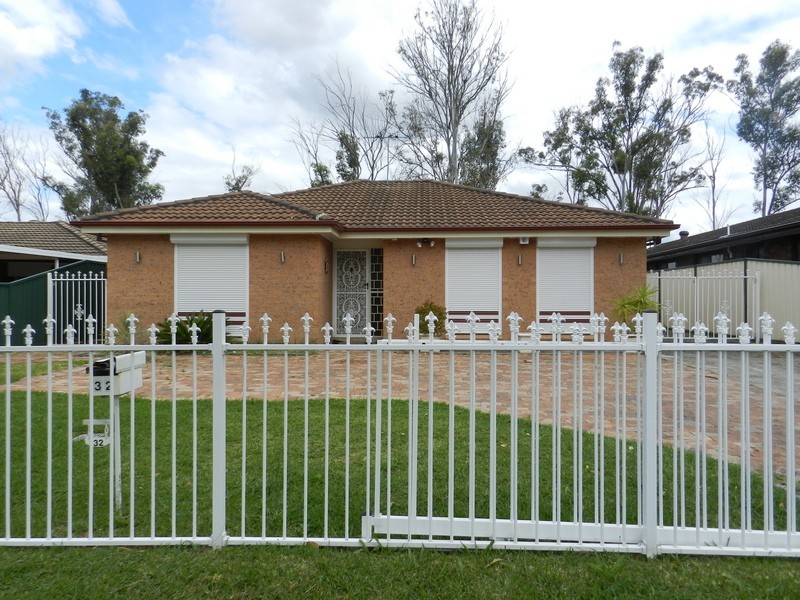 32 Lamerton Street, Oakhurst NSW 2761