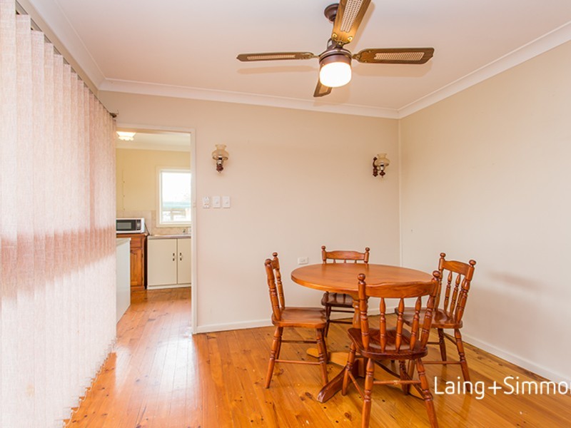 4  Parkes Crescent, Blackett NSW 2770