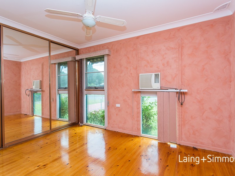 4  Parkes Crescent, Blackett NSW 2770