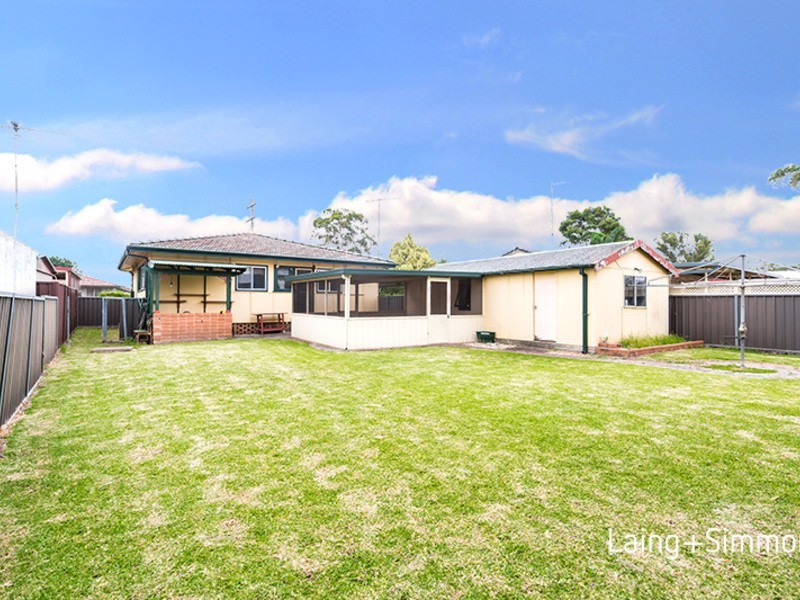 4  Parkes Crescent, Blackett NSW 2770