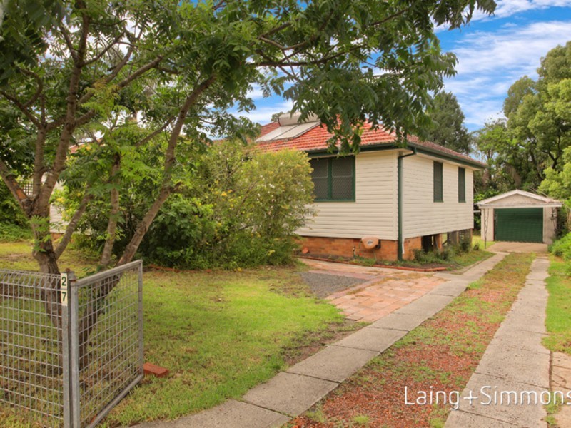 27 Neriba Crescent, Whalan NSW 2770