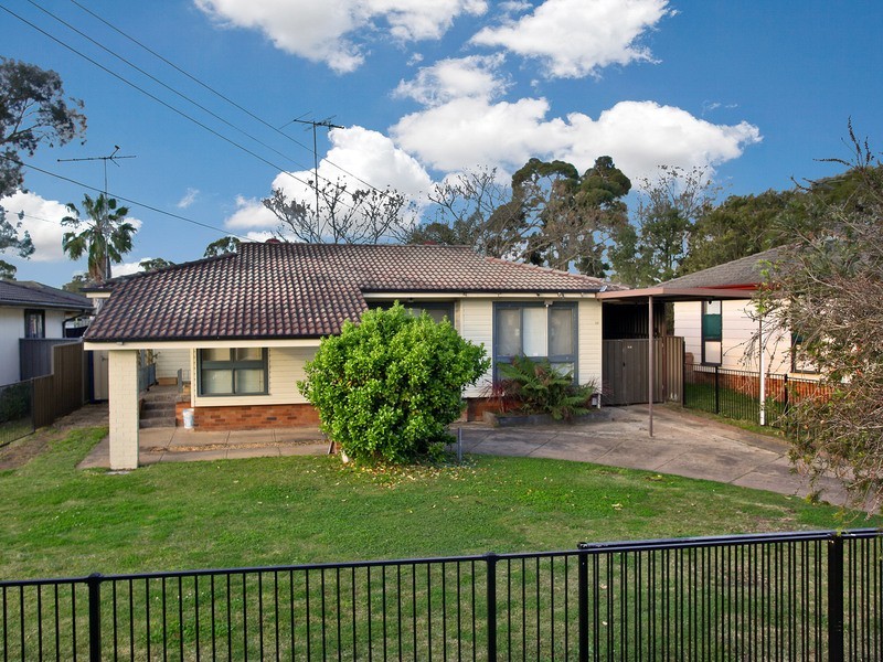 23 Taranaki Avenue, Lethbridge Park NSW 2770
