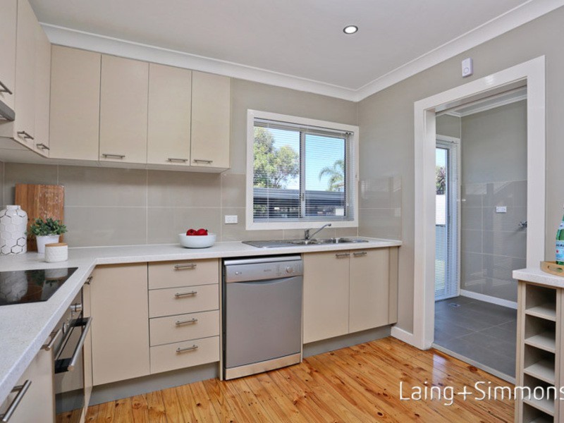 4 Parkes Crescent, Blackett NSW 2770