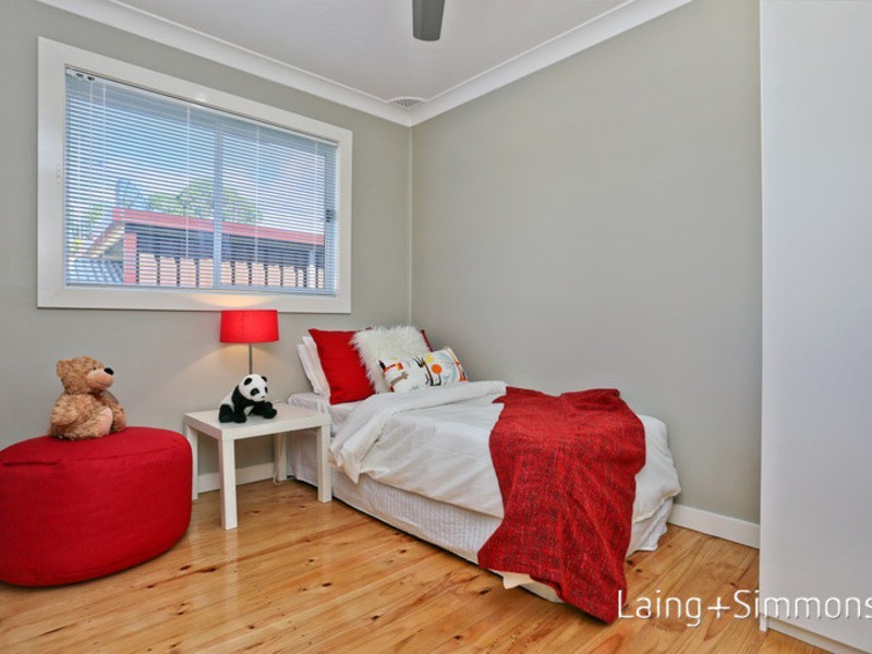 4 Parkes Crescent, Blackett NSW 2770