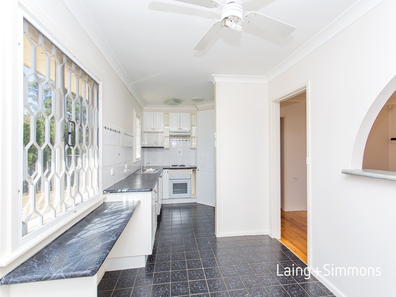 33  Melanesia Avenue, Lethbridge Park NSW 2770