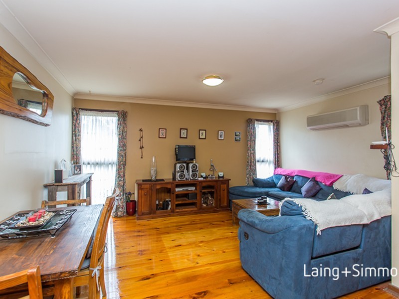 4 Roebuck Crescent, Willmot NSW 2770