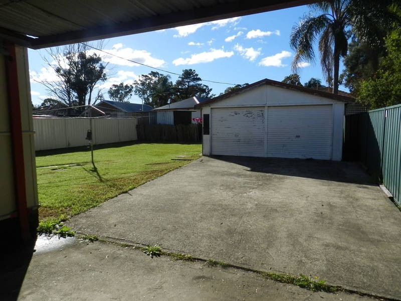 17 Gasmata Crescent, Whalan NSW 2770