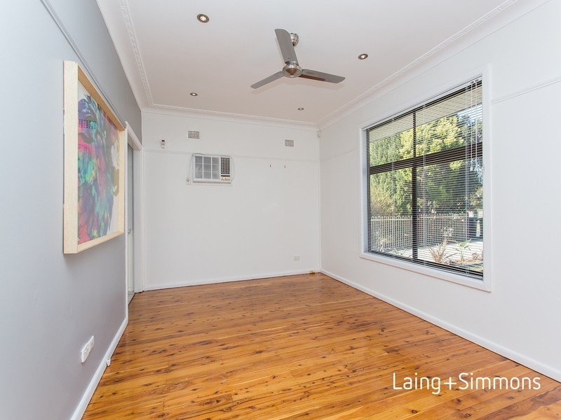 26 Dan Crescent, Colyton NSW 2760