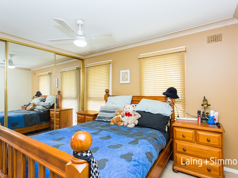 4  Roebuck Crescent, Willmot NSW 2770