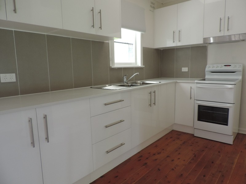 23 Taranaki Ave, Lethbridge Park NSW 2770