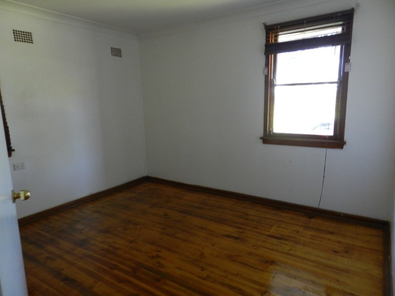 35 Lang Crescent, Blackett NSW 2770