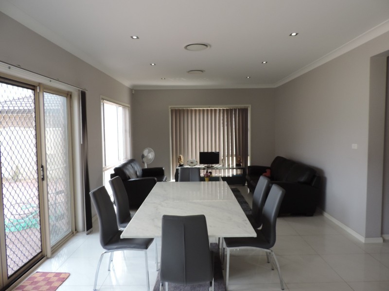 4  Shaughnessy Street, Oakhurst NSW 2761