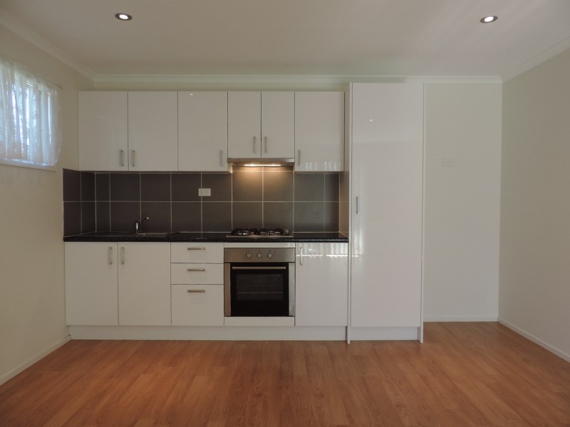 4a Natuna Place, Lethbridge Park NSW 2770