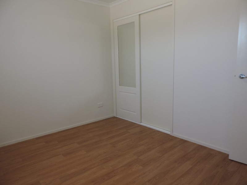 4a Natuna Place, Lethbridge Park NSW 2770