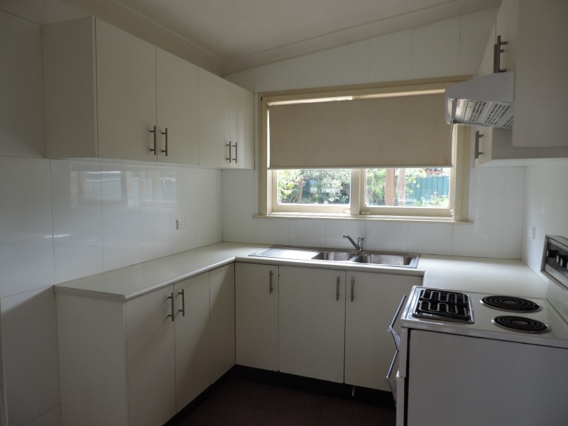 18 Taranaki avenue, Lethbridge Park NSW 2770