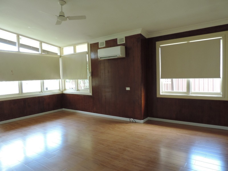 18 Taranaki avenue, Lethbridge Park NSW 2770