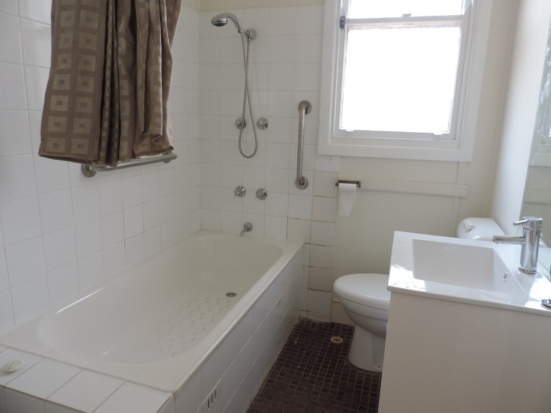 151 Lucas Road, Lalor Park NSW 2147