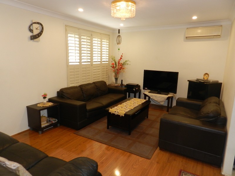 3 Cudgee Place, Dharruk NSW 2770