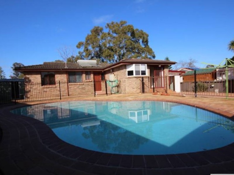 52 Eloura Street, Dharruk NSW 2770