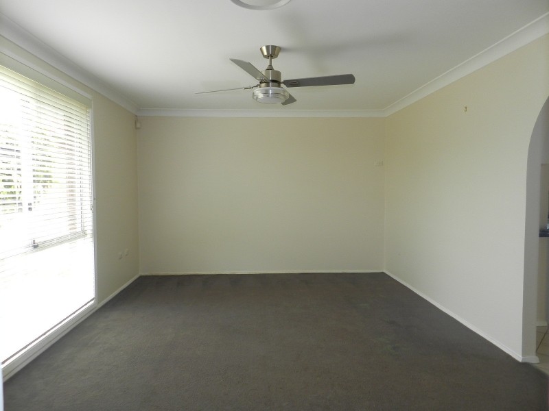 6 Wombidgee Avenue, St Clair NSW 2759