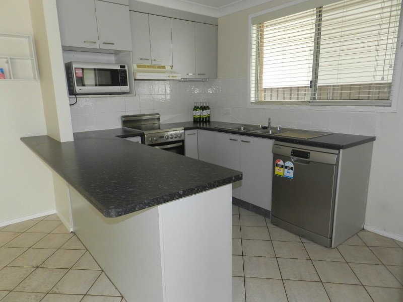 6 Wombidgee Avenue, St Clair NSW 2759