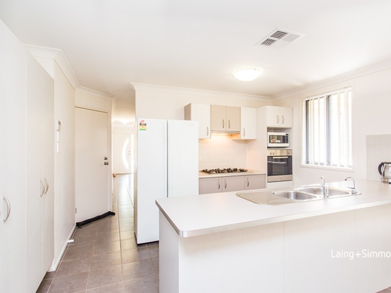 12 Drummond Avenue, Ropes Crossing NSW 2760