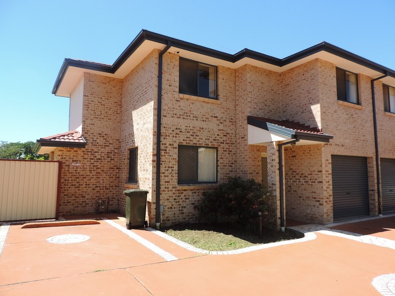 4/32 Meacher, Mount Druitt NSW 2770