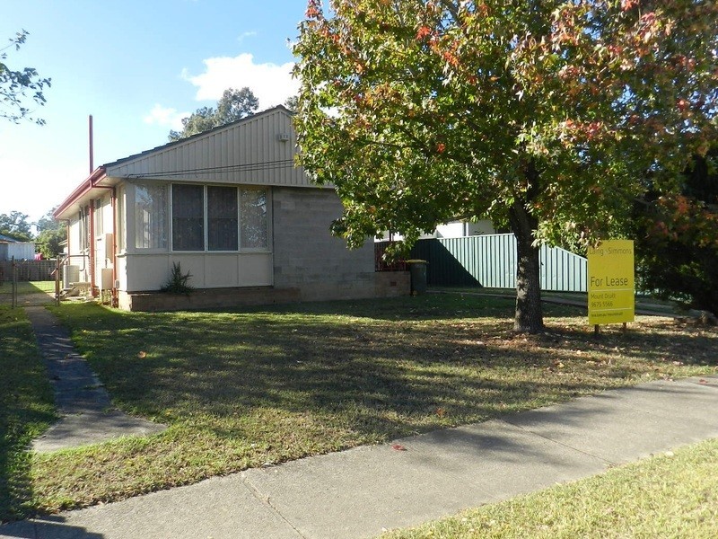 17 Gasmata Crescent, Whalan NSW 2770