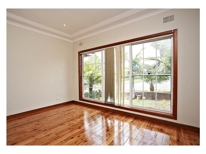 26 Glenore Road, Canterbury NSW 2193