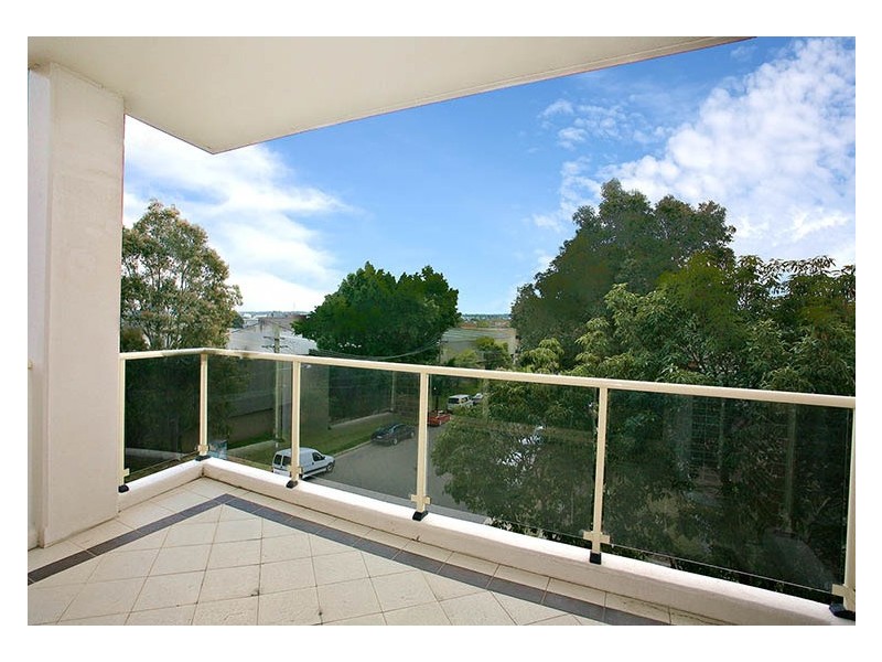 8/18 Day Street North, Silverwater NSW 2128