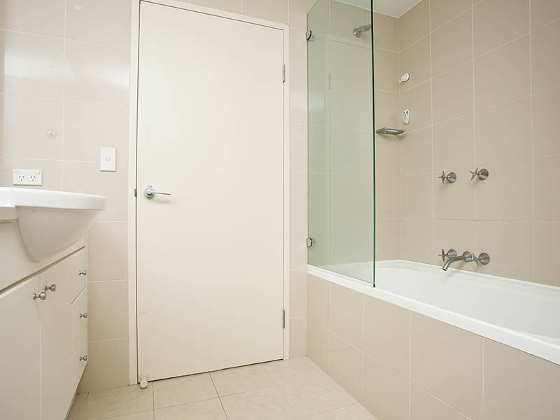 1603/221-229 Sydney Park Road, Erskineville NSW 2043