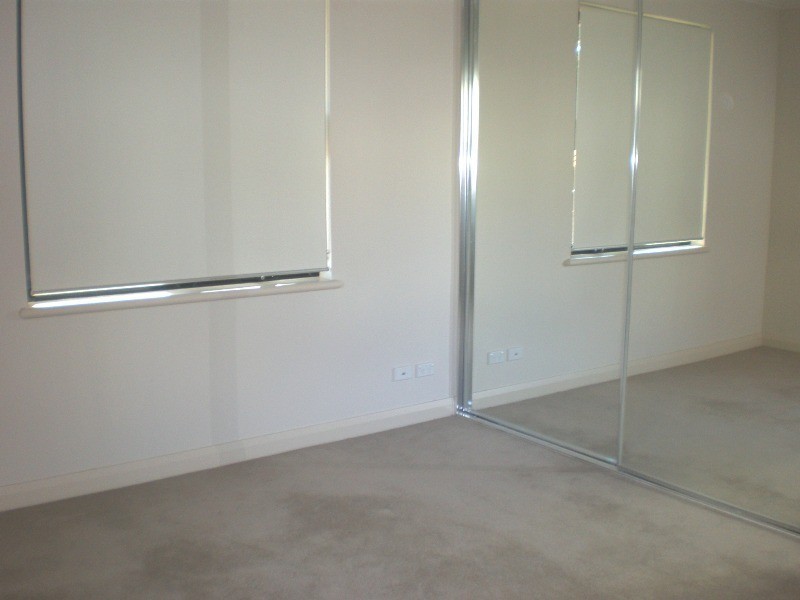 8/9 Bay Drive, Meadowbank NSW 2114