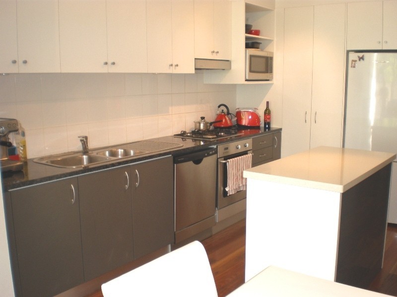 213/213/221-22 Sydney Park Road, Erskineville NSW 2043