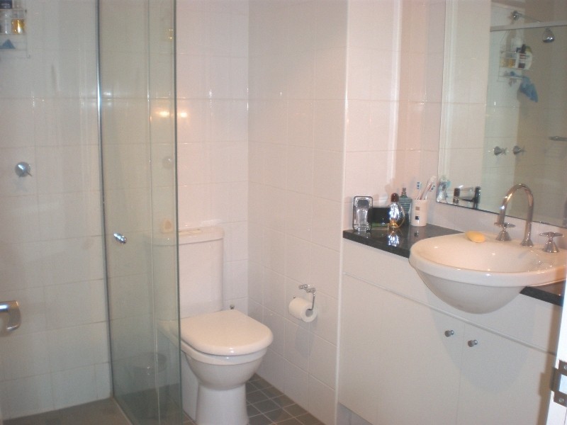 213/213/221-22 Sydney Park Road, Erskineville NSW 2043