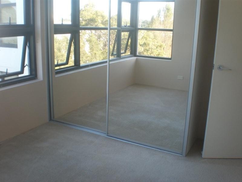 W439 Sydney Park Rd, Erskineville NSW 2043