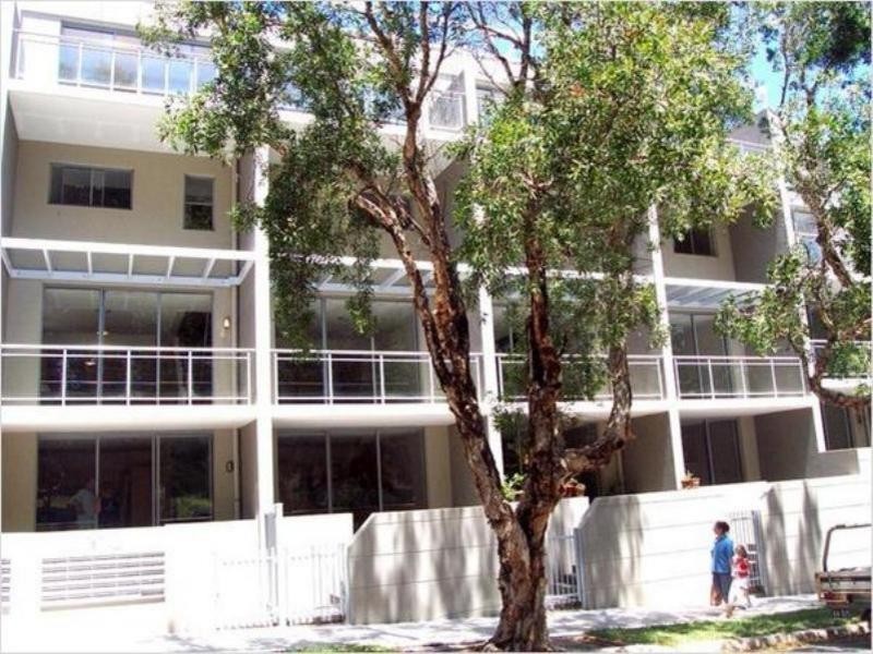 110 wellington, Waterloo NSW 2017