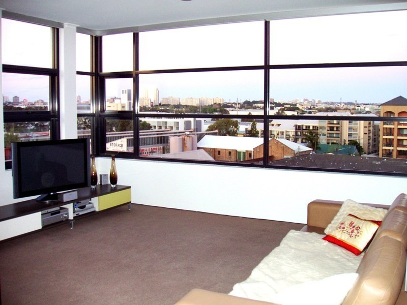 637/221 Sydney Park Rd, Erskineville NSW 2043