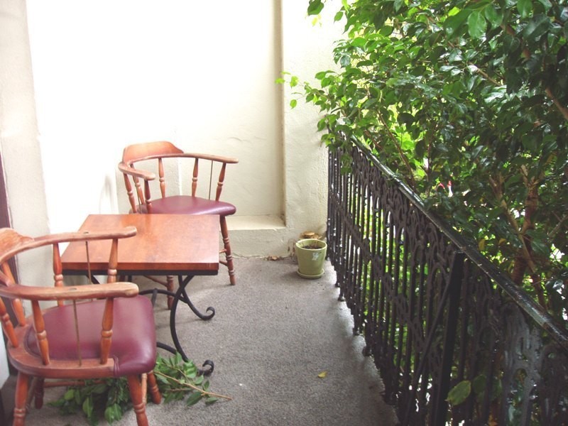 2/17 Cambridge Street, Enmore NSW 2042