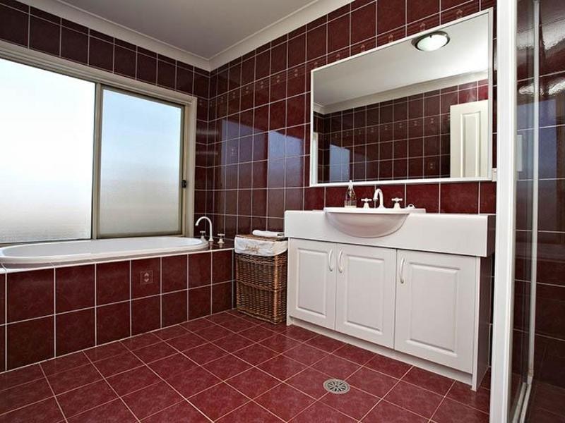 9 Bottlebrush Street, Mount Annan NSW 2567