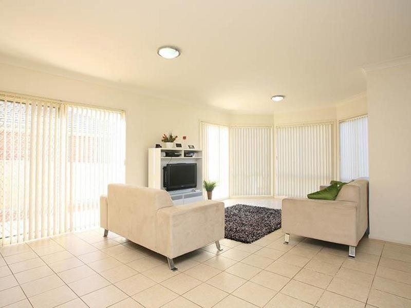 9 Bottlebrush Street, Mount Annan NSW 2567