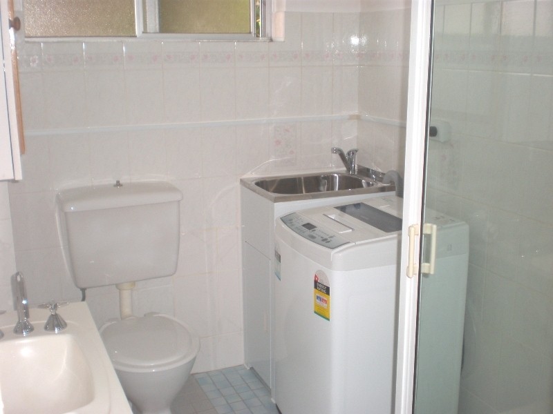 2/12 Meriton street, Gladesville NSW 2111