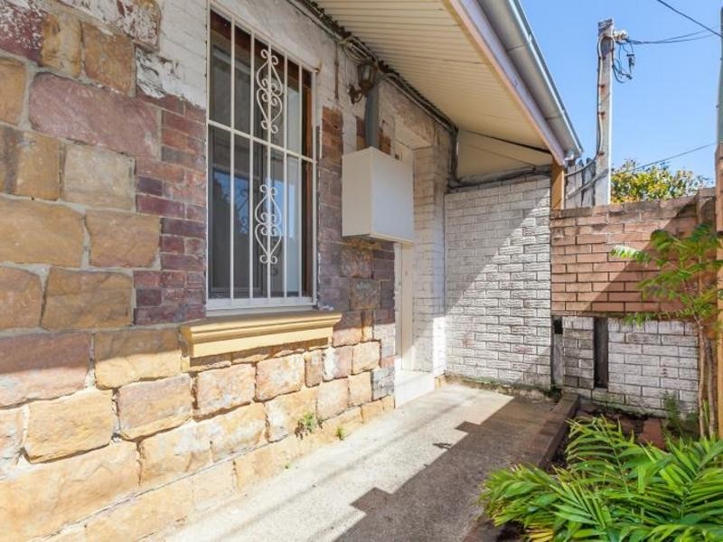 21 Way Street, Tempe NSW 2044