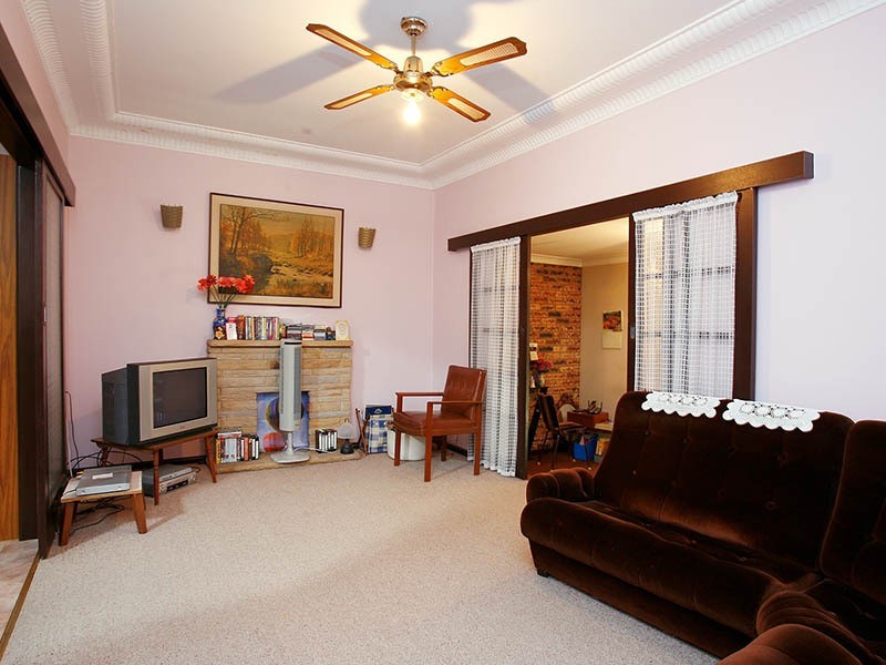 4 Princes Street, Guildford West NSW 2161